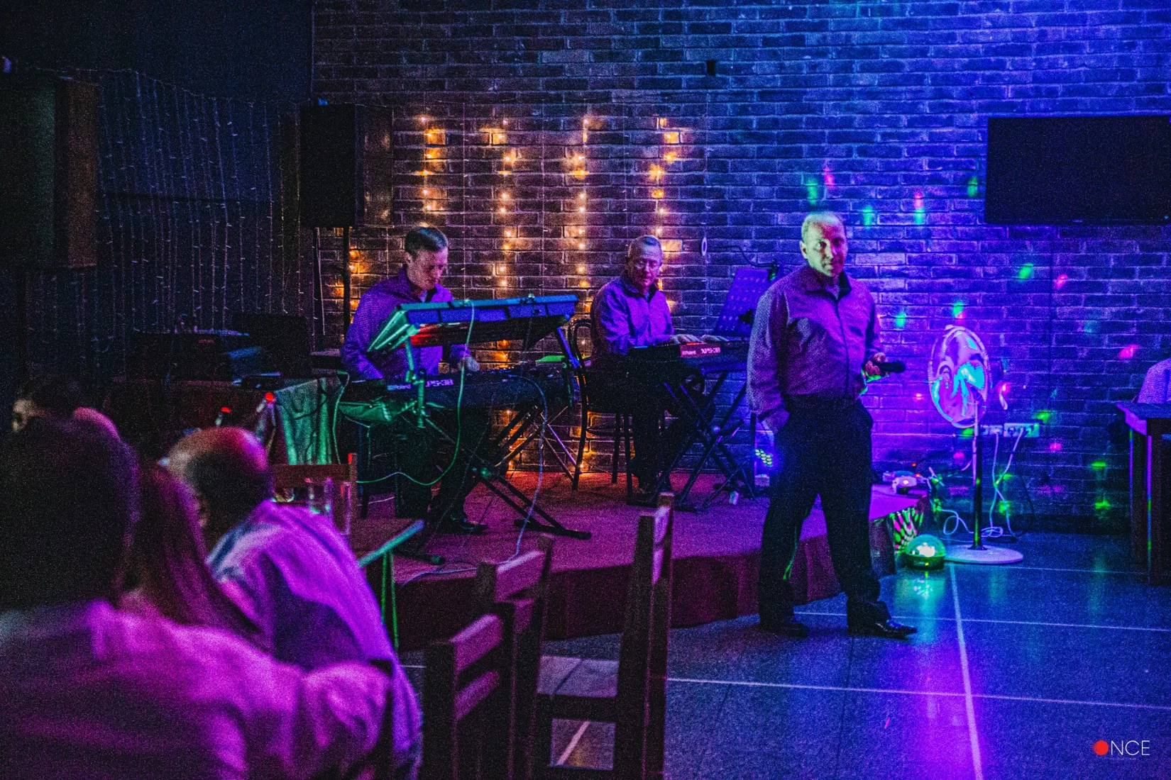Show de música en vivo en Punto y Aparte